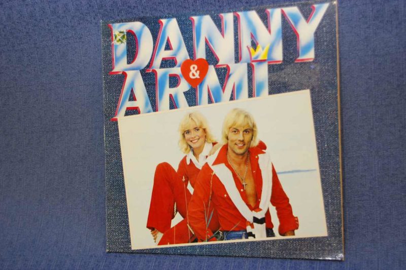 Armi Ja Danny Silloin Vasta Kaiken Saan