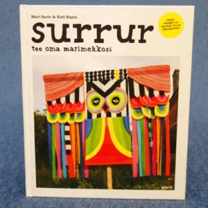 Äitienpäiväksi: Marimekko-kirja kotiompelijoille