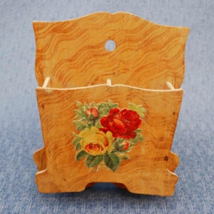 Seinäteline vanha puinen